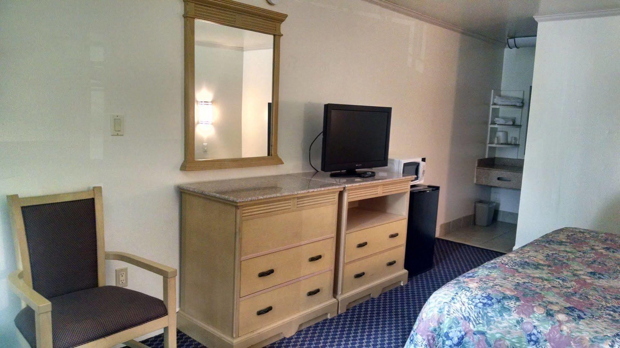 Budget Lodge Newport News Esterno foto