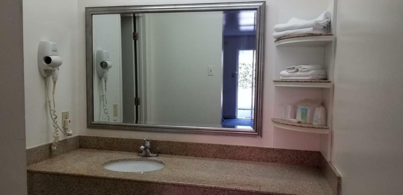 Budget Lodge Newport News Esterno foto