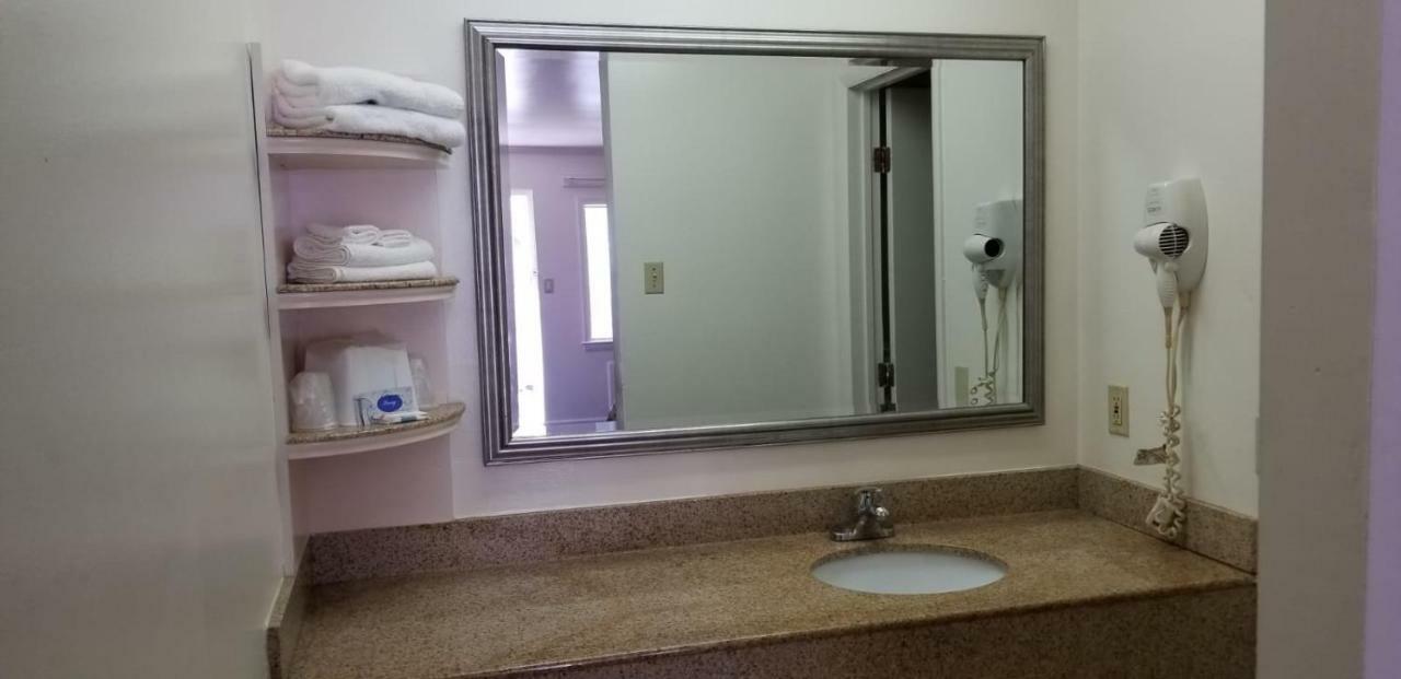 Budget Lodge Newport News Esterno foto